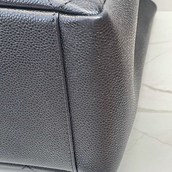 CHANEL GST Tote - Picture 11 of 16